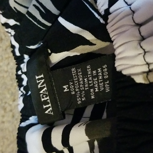 Gorgeous ALFANI Floral Flowy Tank Top-M - Picture 4 of 5